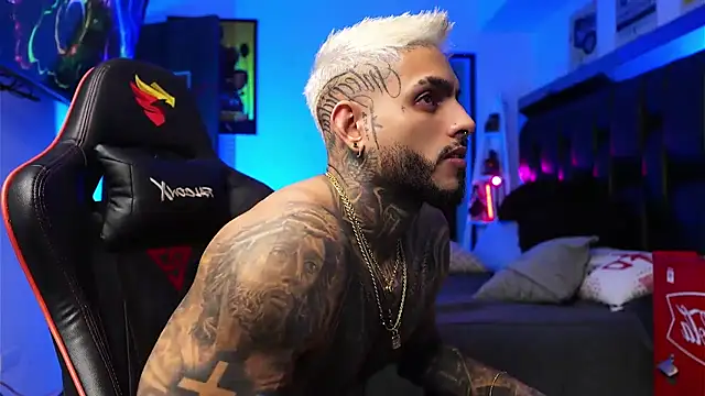 logan hugh8 online show from 01-17-26, 05:55