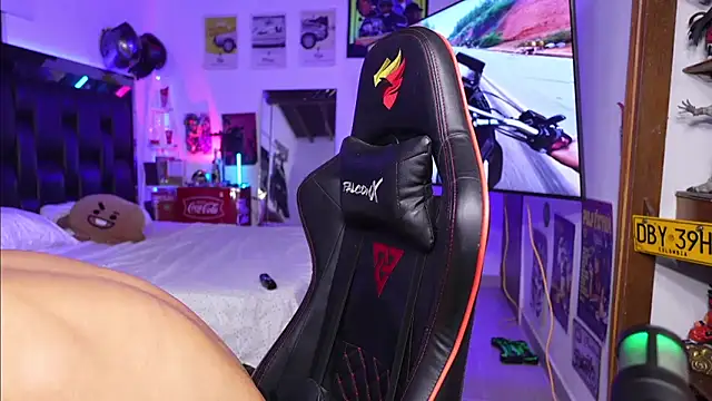 logan hugh8 online show from 03-12-26, 01:11