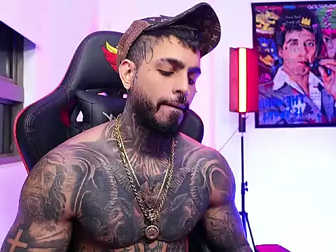 logan hugh8 online show from 11-14-25, 05:33