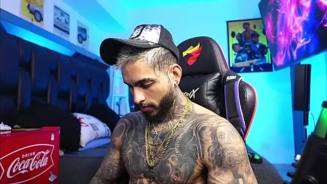 logan hugh8 online show from 03-02-26, 08:49