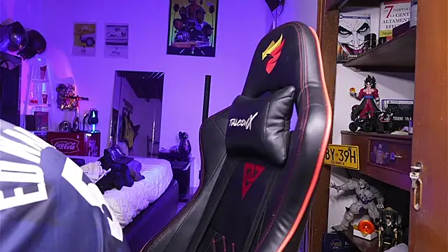 logan hugh8 online show from 03-26-26, 10:35