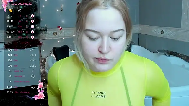 HelenHartt online show from 12-23-25, 01:27