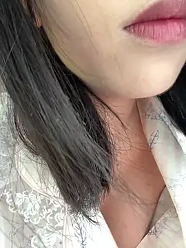Snapshot of luluya1314 chatting on 06-20-26, 03:11 luluya1314 online show from 06-20-26, 03:11