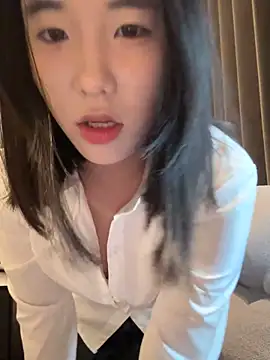 Snapshot of luluya1314 chatting on 05-15-26, 08:12 luluya1314 online show from 05-15-26, 08:12
