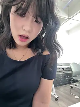 luluya1314 online show from 04-24-26, 05:31