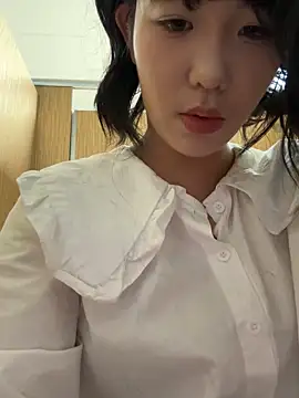 luluya1314 online show from 04-07-26, 08:27