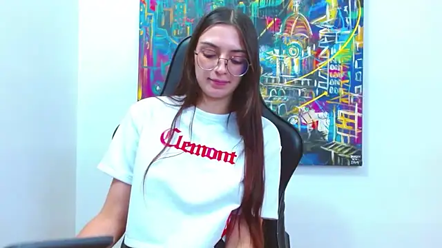 Lea Deluc online show from 03-15-26, 06:48