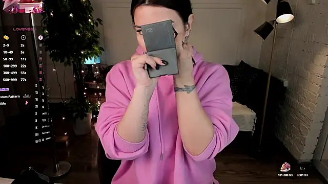 Dark Moni online show from 01-08-26, 02:50