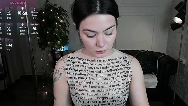 Dark Moni online show from 04-01-26, 02:46