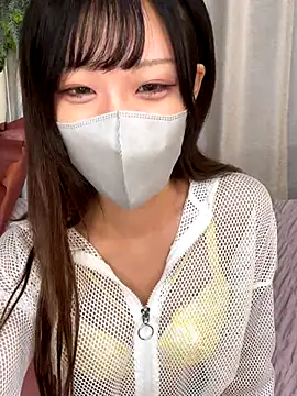 Snapshot of emiiiii1001 chatting on 10-14-25, 03:07 emiiiii1001 online show from 10-14-25, 03:07