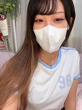 Snapshot of emiiiii1001 chatting on 09-18-25, 03:09 emiiiii1001 online show from 09-18-25, 03:09