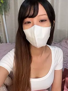 Snapshot of emiiiii1001 chatting on 09-13-25, 01:49 emiiiii1001 online show from 09-13-25, 01:49