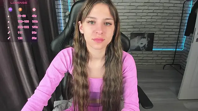 Snapshot of lasly_moon chatting on 10-12-25, 12:12 lasly moon online show from 10-12-25, 12:12