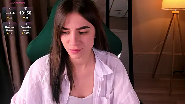 Snapshot of lasly_moon chatting on 05-10-26, 11:50 lasly moon online show from 05-10-26, 11:50
