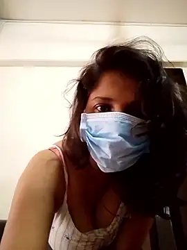 Snapshot of Love_Foreverr12 chatting on 10-17-25, 04:49 Love Foreverr12 online show from 10-17-25, 04:49