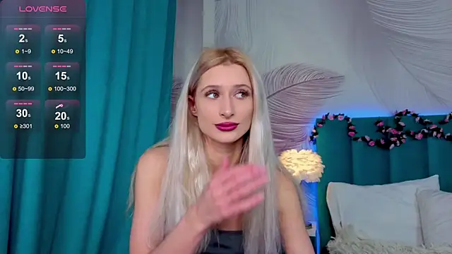 Monica Leen online show from 11-23-25, 06:23