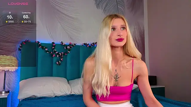 Monica Leen online show from 12-16-25, 06:39