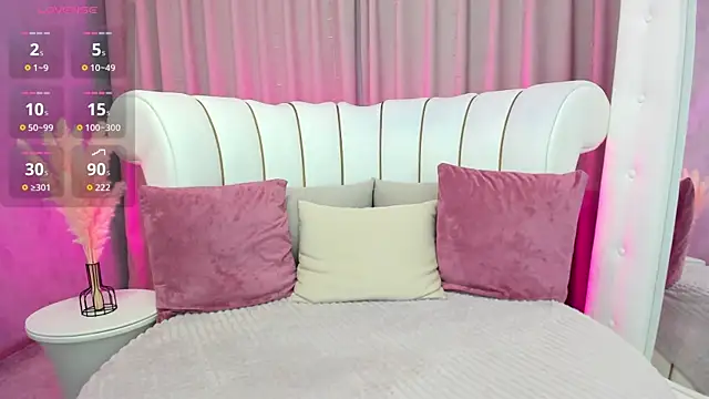  Sunpuddle online show from 11-17-25, 02:04