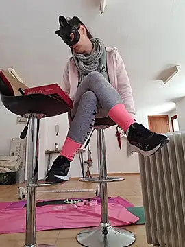 Snapshot of SweetSun69 chatting on 04-05-26, 12:56 SweetSun69 online show from 04-05-26, 12:56