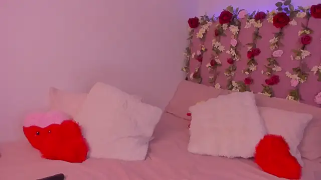 MiaWonderfull online show from 02-22-26, 04:59