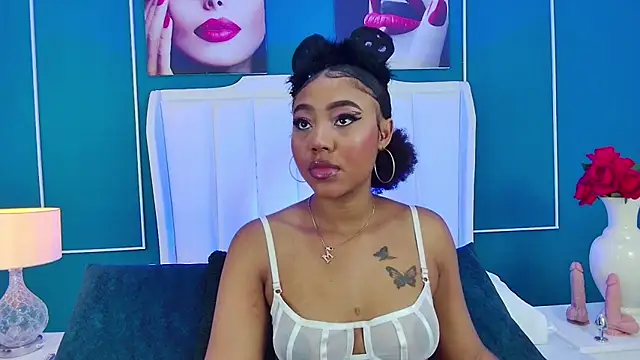 AngelaRoberts online show from 10-17-25, 04:05