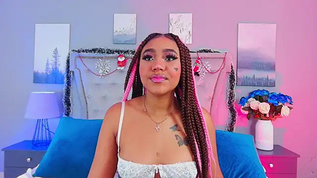 AngelaRoberts online show from 12-19-25, 04:38