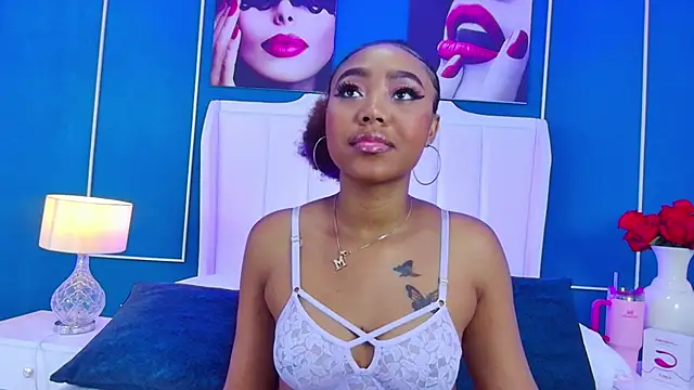 AngelaRoberts online show from 10-22-25, 04:23