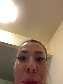 emmasweett11 online show from 03-01-26, 05:57