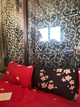 emmasweett11 online show from 10-21-25, 11:09