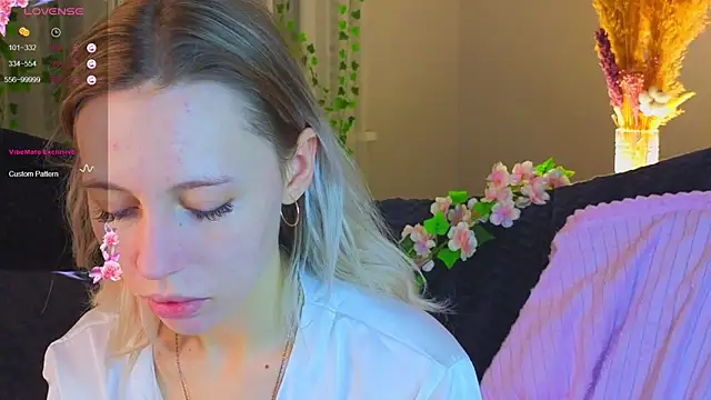 NyxaThorn online show from 12-05-25, 02:37