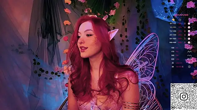 GildedKitten online show from 11-30-25, 05:47