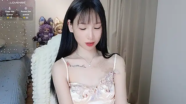 Snapshot of M-OTT_ chatting on 05-27-26, 01:57 M-OTT online show from 05-27-26, 01:57