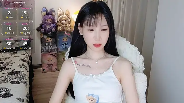 Snapshot of M-OTT_ chatting on 06-11-26, 02:47 M-OTT online show from 06-11-26, 02:47