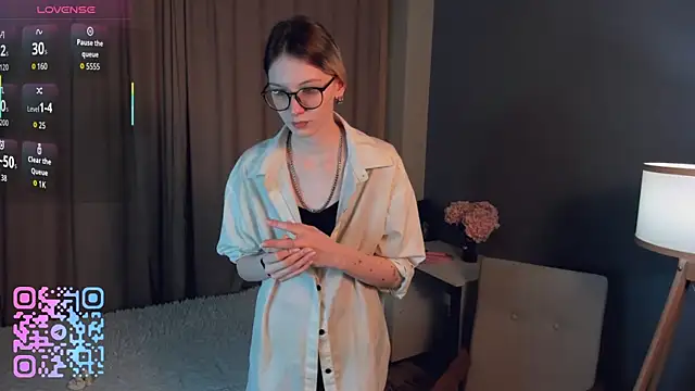 SharylSmalt online show from 03-03-26, 01:12