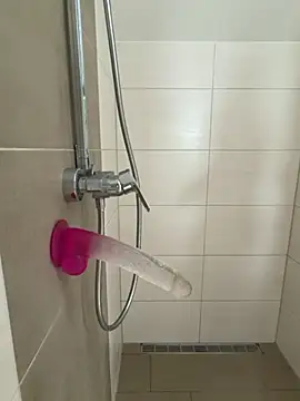 fae liks online show from 09-25-25, 10:32