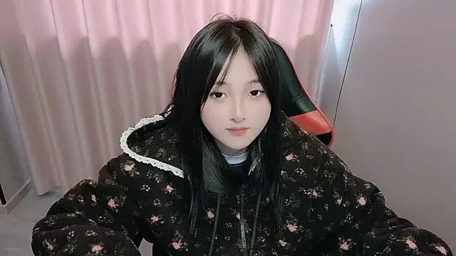 Snapshot of xxz98 chatting on 04-08-26, 02:02 xxz98 online show from 04-08-26, 02:02