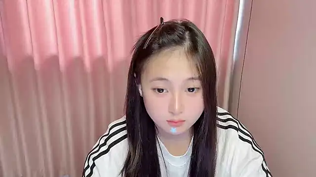Snapshot of xxz98 chatting on 06-13-26, 04:43 xxz98 online show from 06-13-26, 04:43