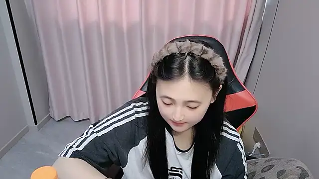 Snapshot of xxz98 chatting on 05-07-26, 03:00 xxz98 online show from 05-07-26, 03:00