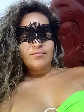 RaphinhaSanches online show from 11-30-25, 10:49