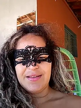 RaphinhaSanches online show from 10-23-25, 11:42