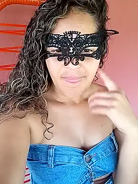 RaphinhaSanches online show from 11-01-25, 01:38