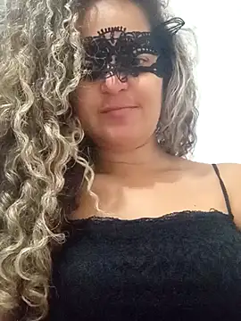 RaphinhaSanches online show from 11-06-25, 12:09