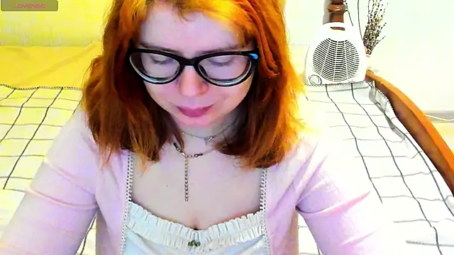 Snapshot of MilisaSweet777 chatting on 02-17-26, 08:28 MilisaSweet777 online show from 02-17-26, 08:28