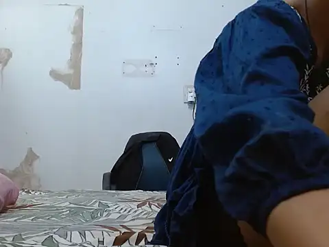 soya queen online show from 10-19-25, 02:14