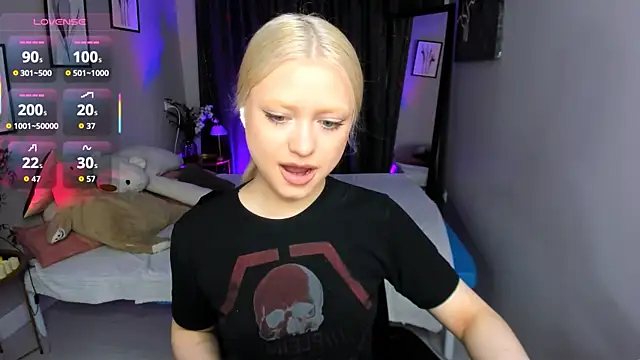 Millie Vanillies online show from 11-11-25, 01:50