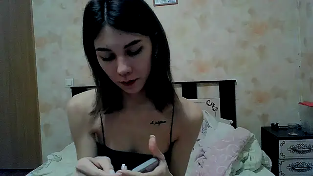 Crazy Empresis online show from 12-05-25, 01:27