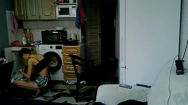 Crazy Empresis online show from 09-10-25, 06:23