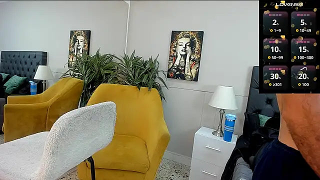 Snapshot of emilio_brandon chatting on 10-21-25, 10:36 emilio brandon online show from 10-21-25, 10:36