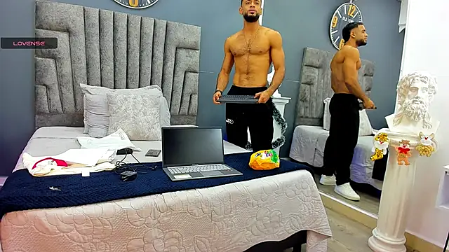 emilio brandon online show from 12-21-25, 01:13