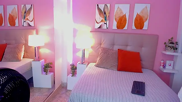 Maddy Norton online show from 02-11-26, 07:14